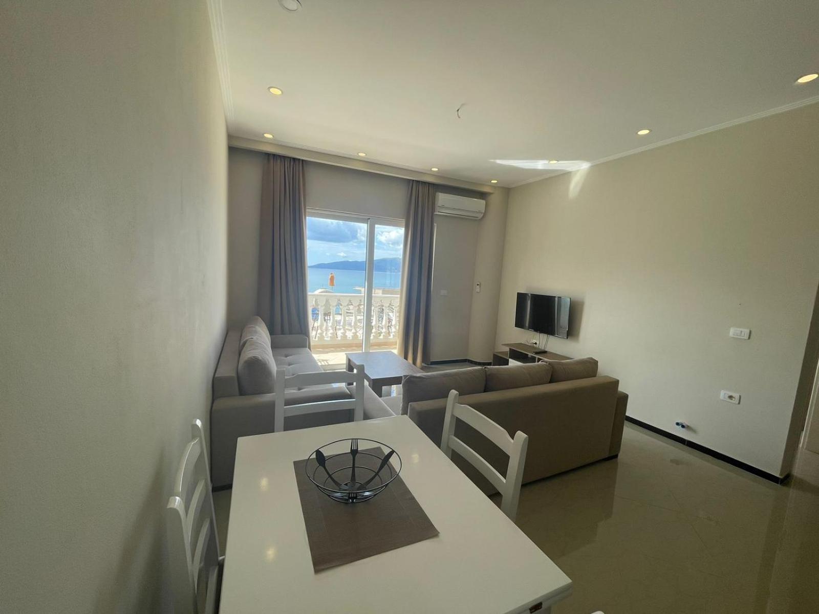 Seaside Apartmens Sarandë Exteriör bild